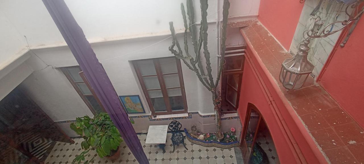 甘迪亚Casa Artistica住宿加早餐旅馆 外观 照片